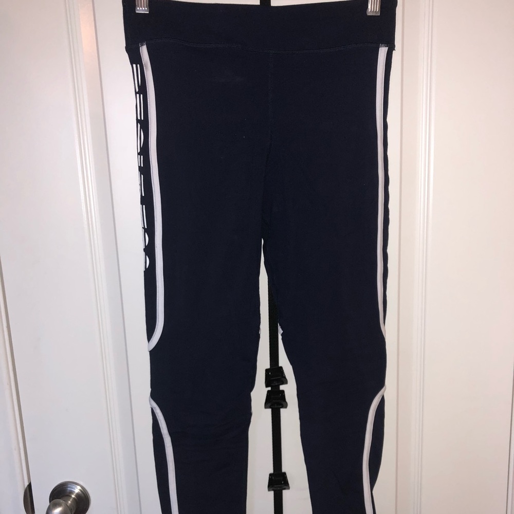 High waisted Navy workout leggings